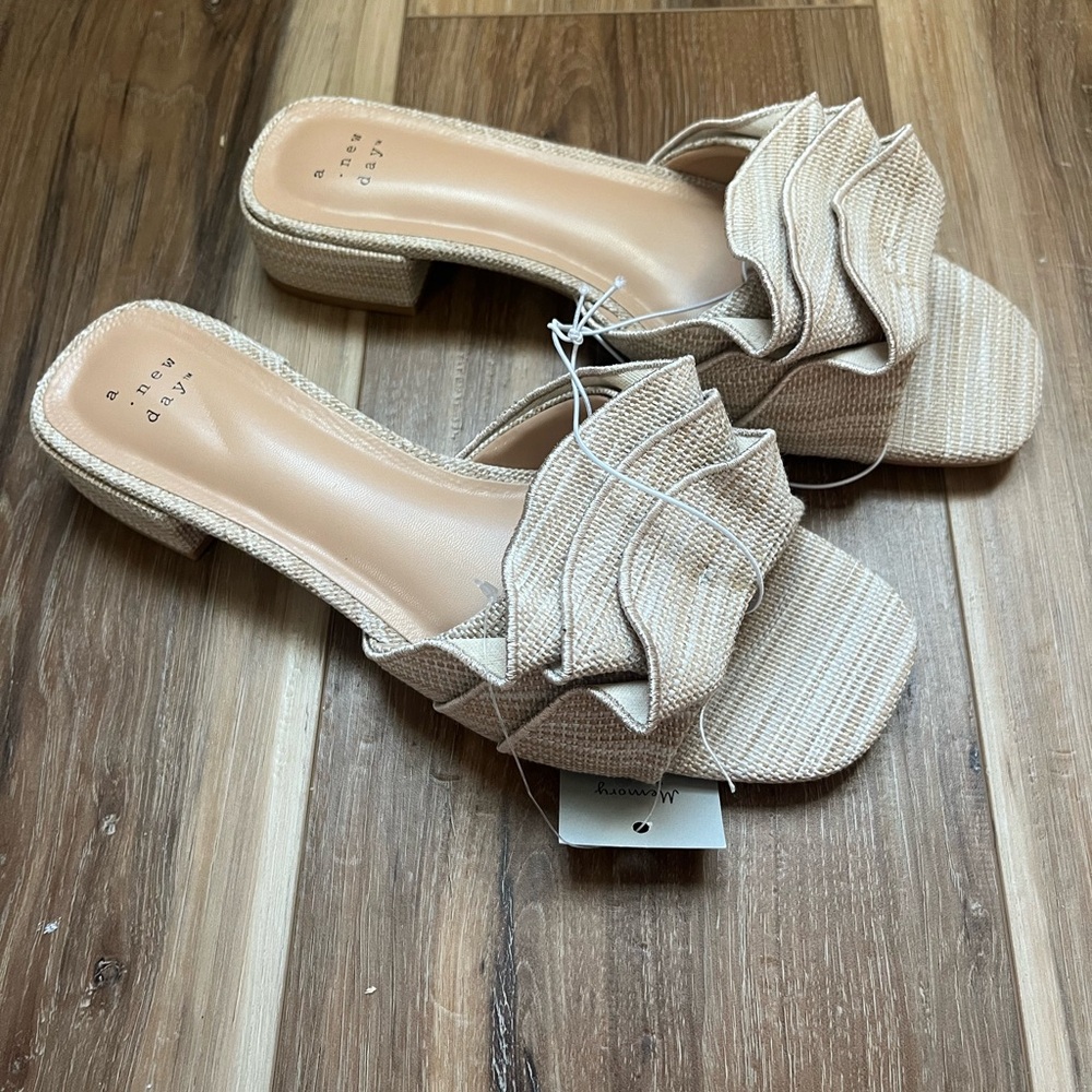 A New Day Neutral Raffia Ruffle Block Heel Sandals | Coastal Chic Mule Heels 8.5